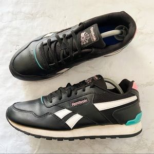 Reebok Classics Leather Women's Sneakers